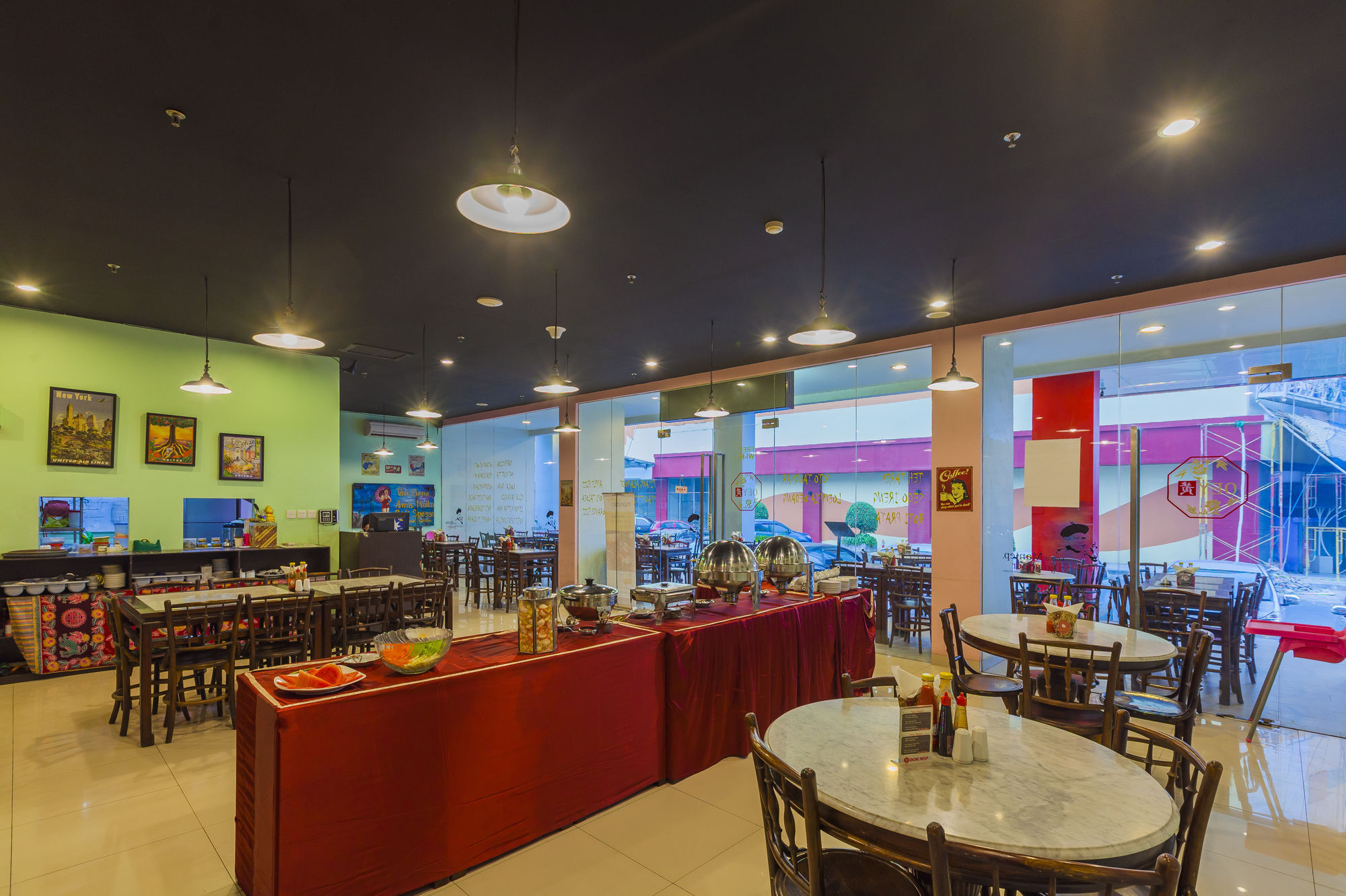 贝克西 勿加西红色星球酒店 外观 照片